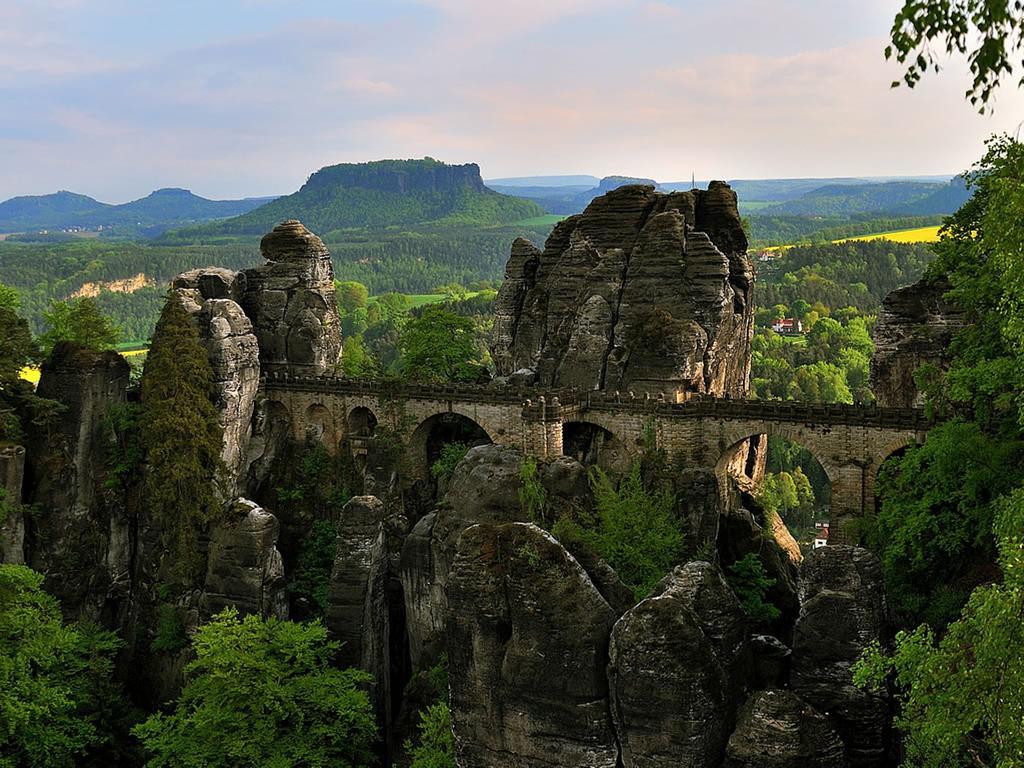 Privatzimmer Mit Aussicht Pirna Extérieur photo